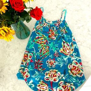 VERSE Floral Tank